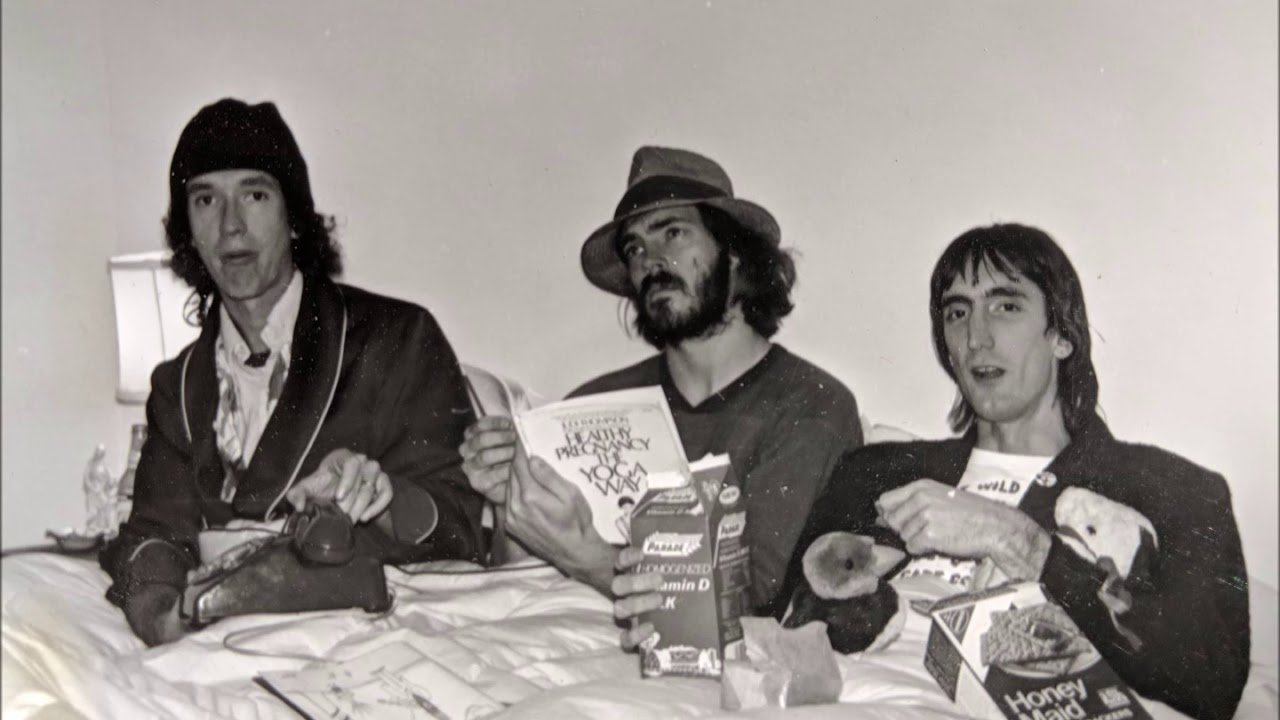 Incredible Casuals candid photo